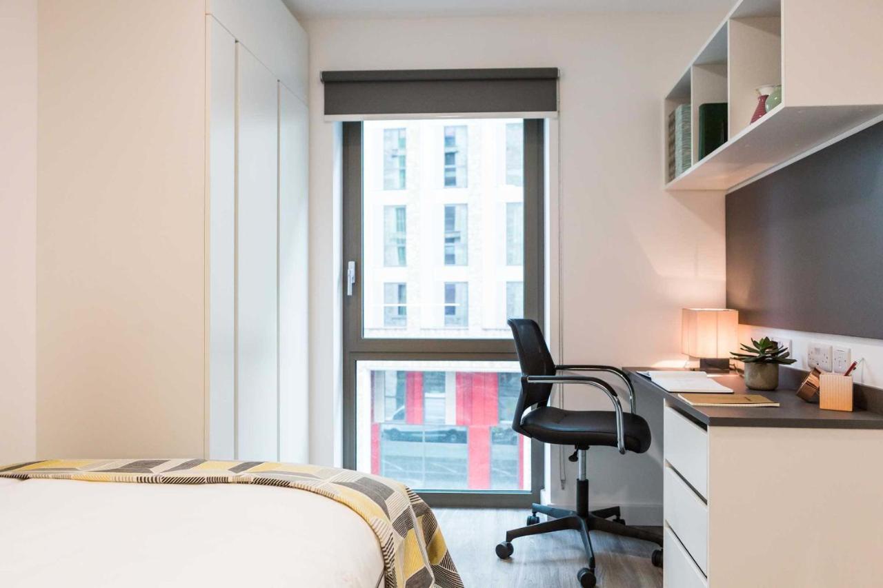 For Students Only Chic Studios And Ensuites At Chapter Highbury II In London Exterior photo