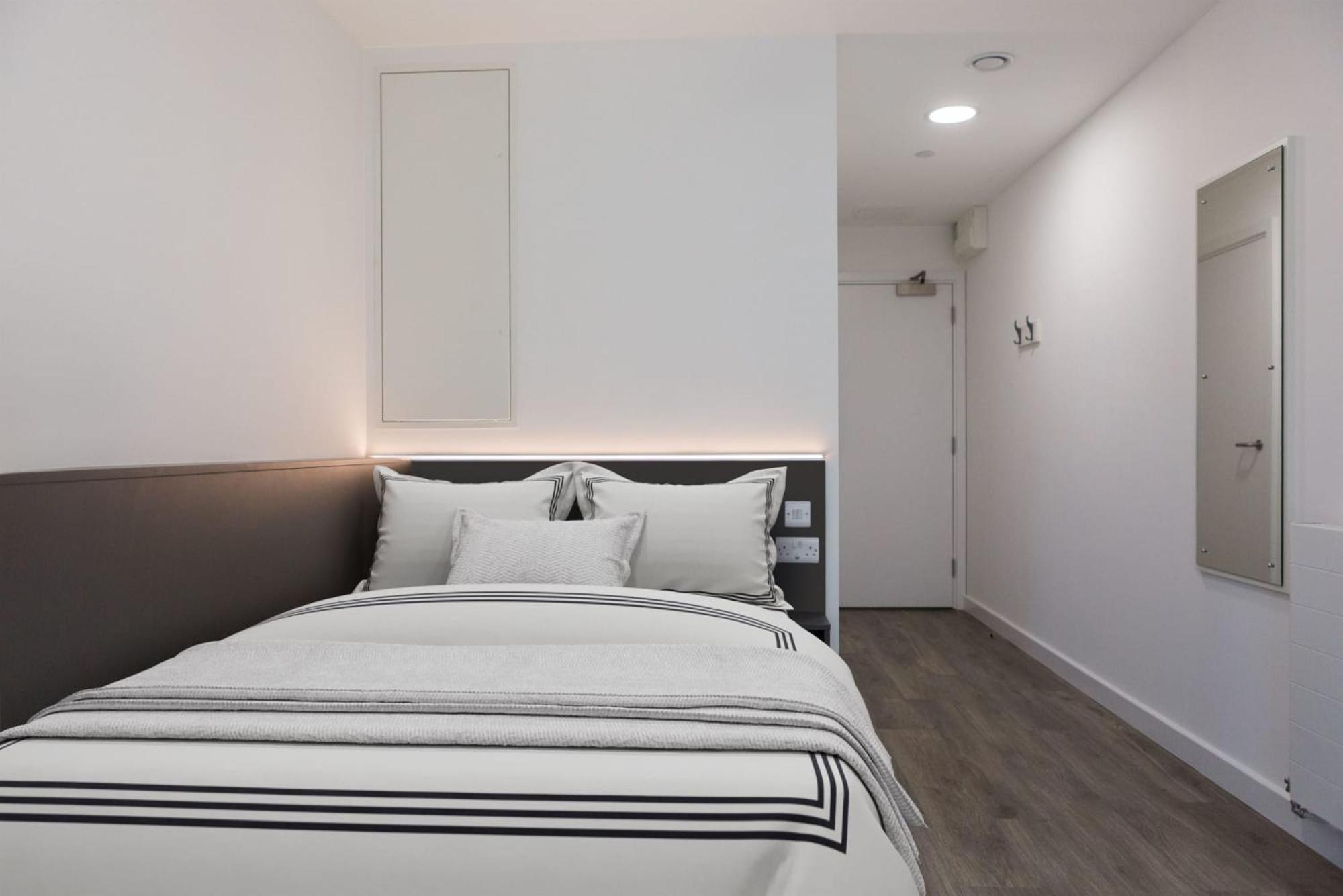 For Students Only Chic Studios And Ensuites At Chapter Highbury II In London Exterior photo